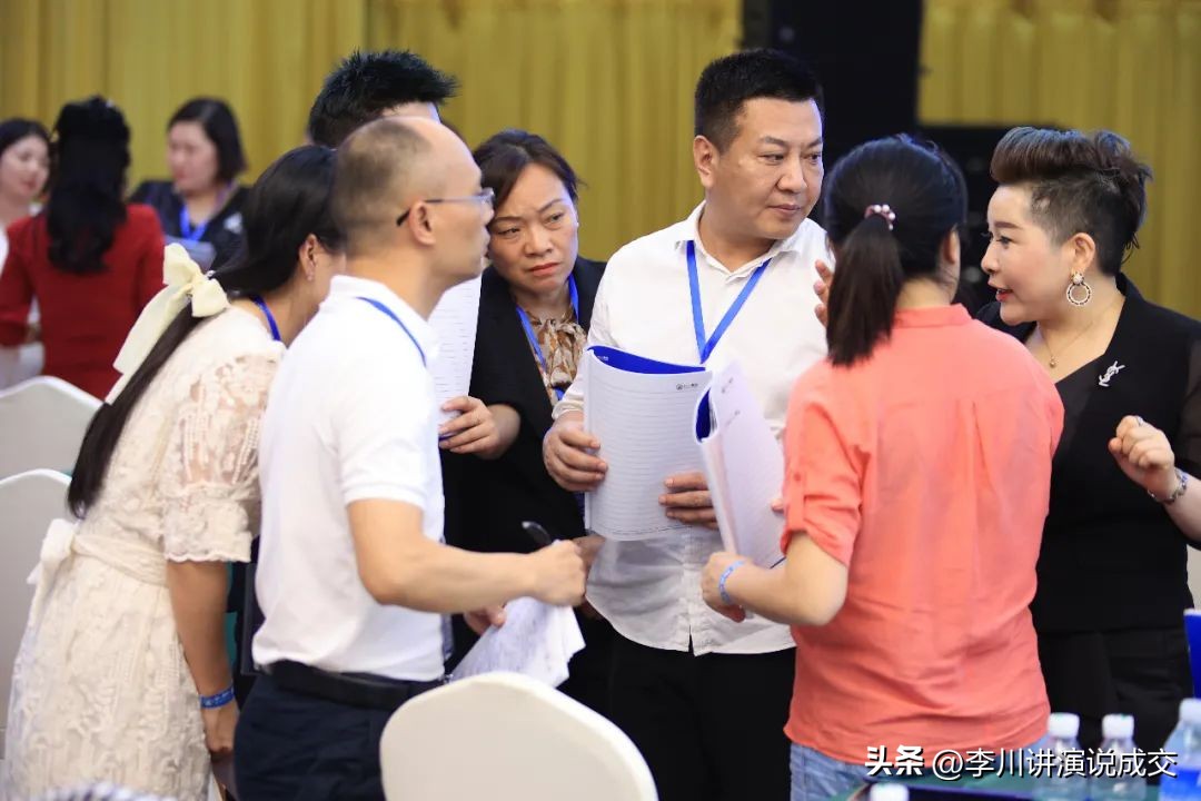 如何让客户主动提成交,女装销售怎么样让客户快速成交