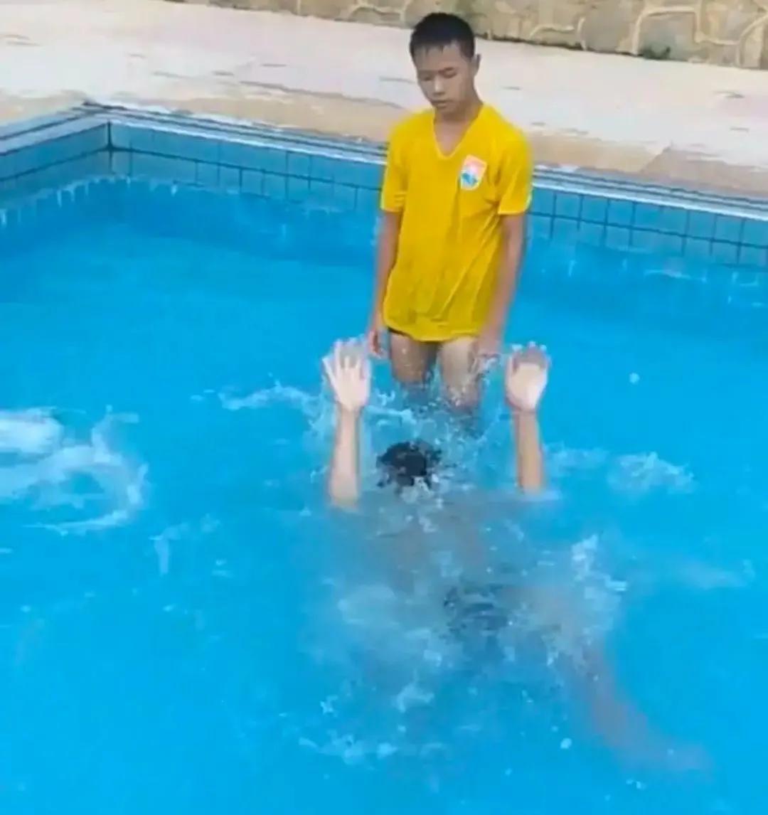 送命题女生回答问题,女朋友难产送命题