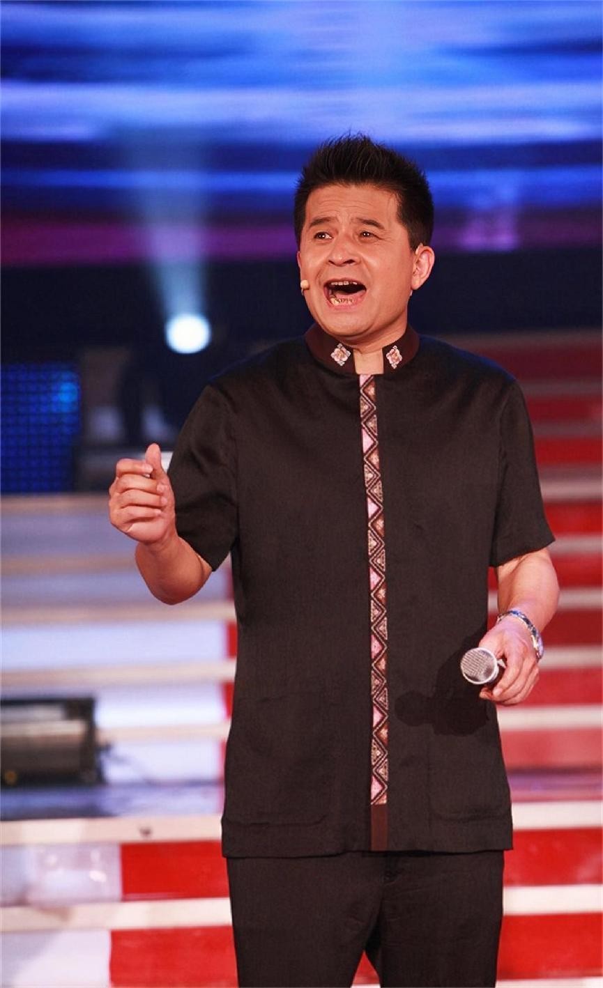 64岁毕福剑定居农村，退圈8年后，他的结局让很多人失望了