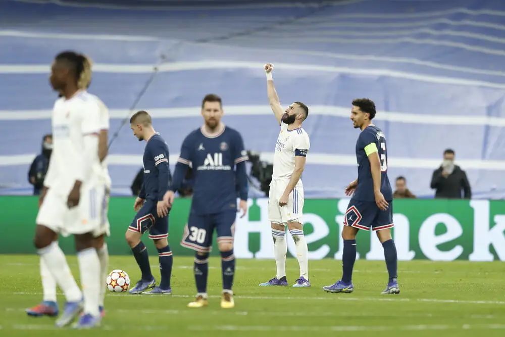 巴黎法甲夺冠捧杯,巴黎法甲夺冠捧杯视频