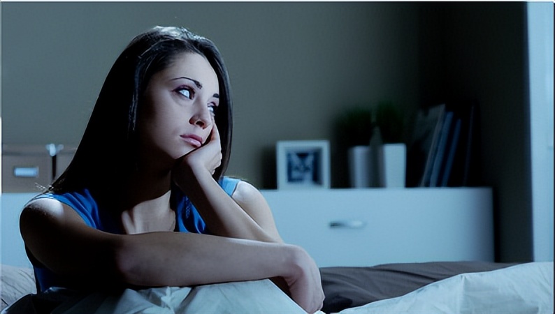 女性切除子宫会对卵巢有影响吗,女性切除子宫影响月经还是生育