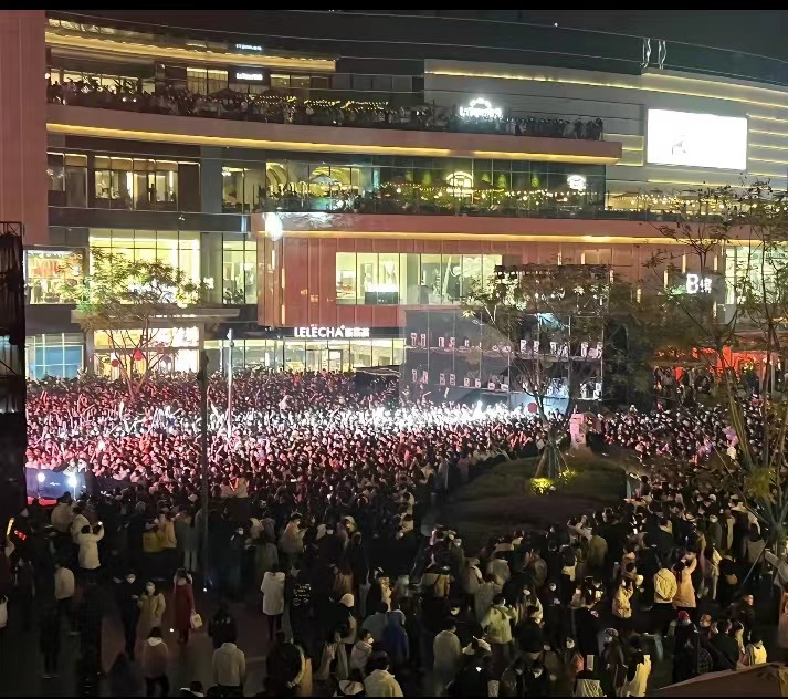 成都万象城有多强大,成都万象城春节拥挤吗