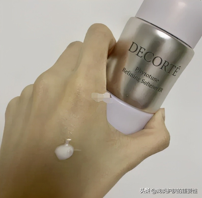 正确护肤品的涂抹方法晚上,护肤品涂抹几层最有效