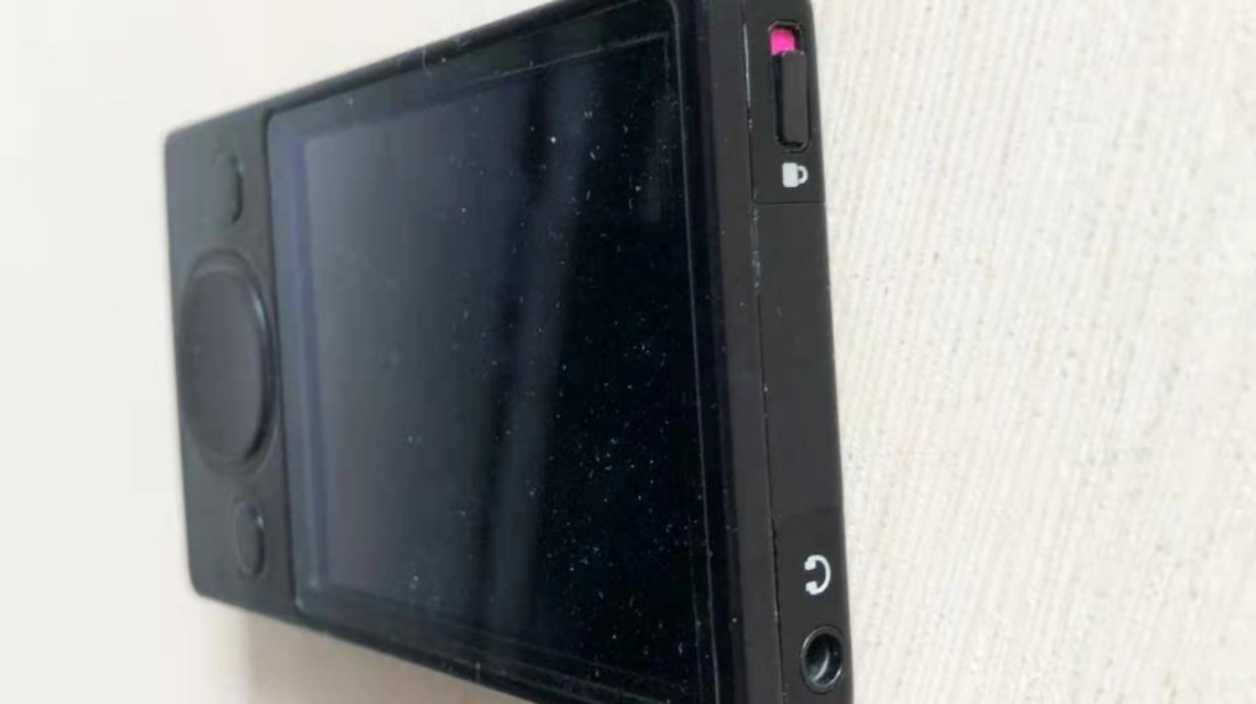 外形仿苹果的一个品牌,外观设计跟苹果一样的国产手机