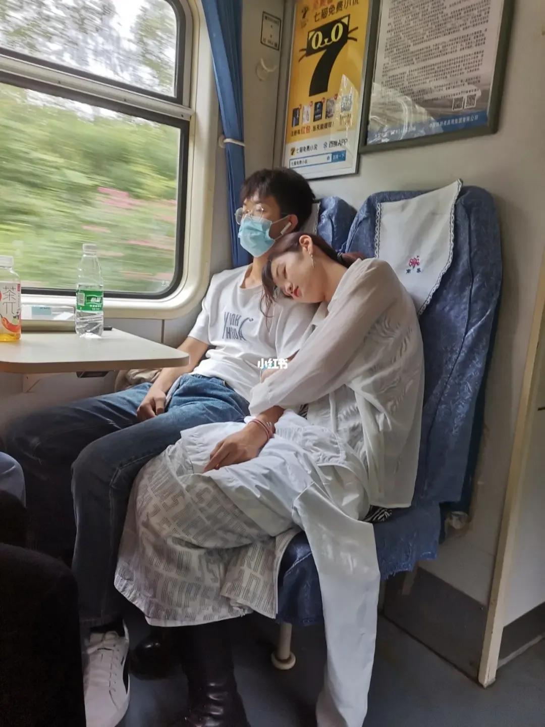 12306火车票如何买下铺,12306怎么能买到下铺车票