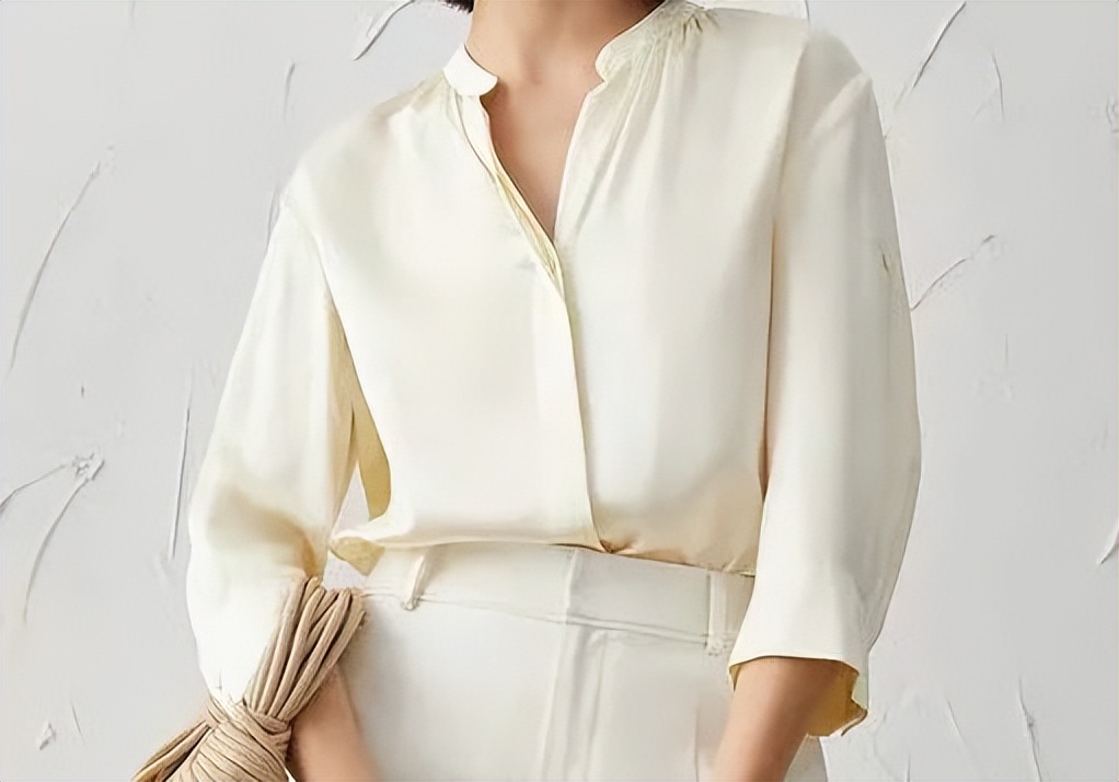 又到7月入职季，职场穿搭小tips和万能公式请查收