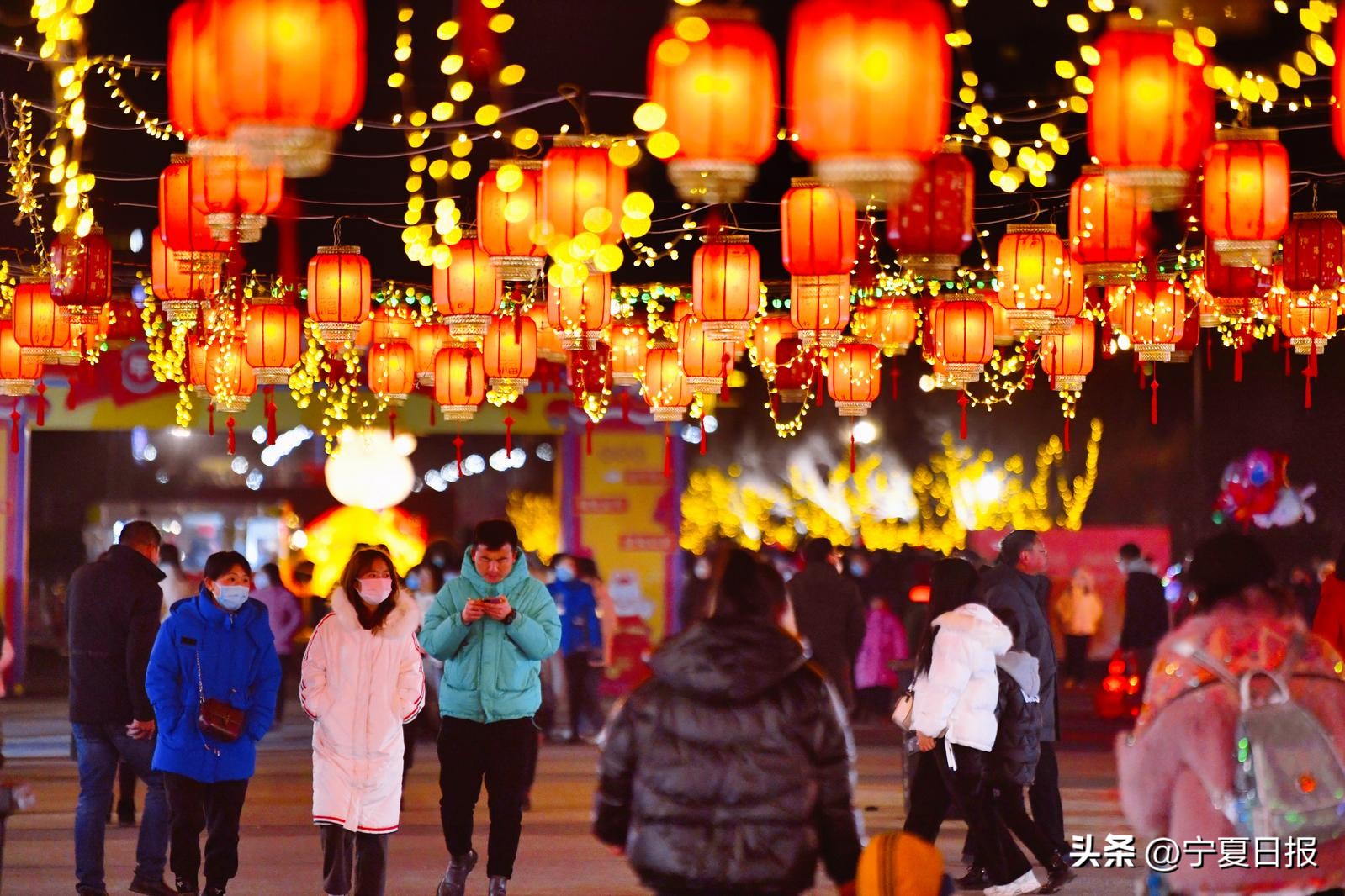 创意花灯照新年,花灯绚丽璀璨流光溢彩让人醉