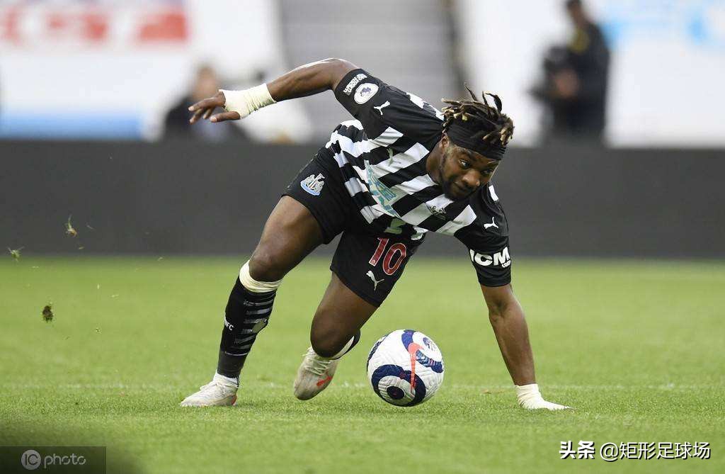 英超圣马克西曼助攻戴帽,英超过人圣马克西曼