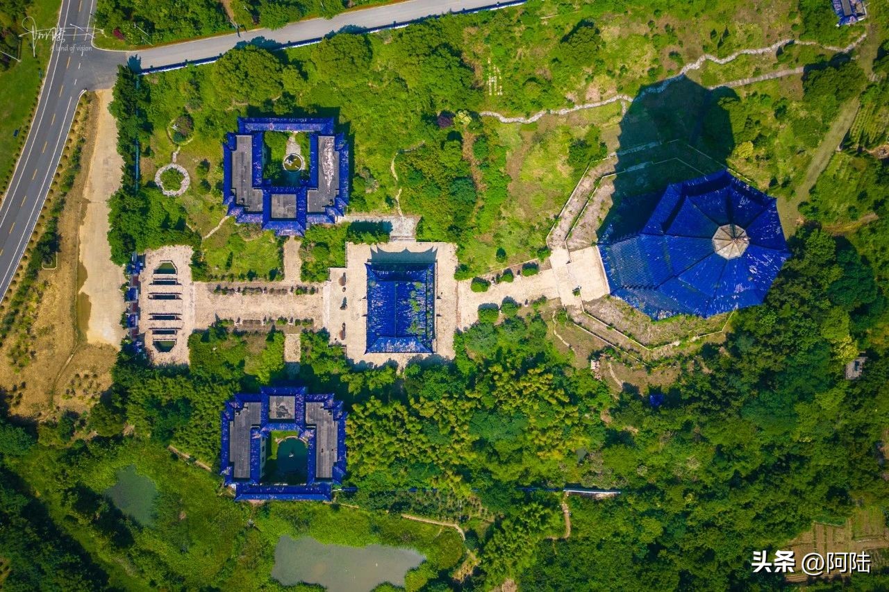 这座巍峨“巨塔”在太湖边屹立了28年，却始终保持着废弃的状态