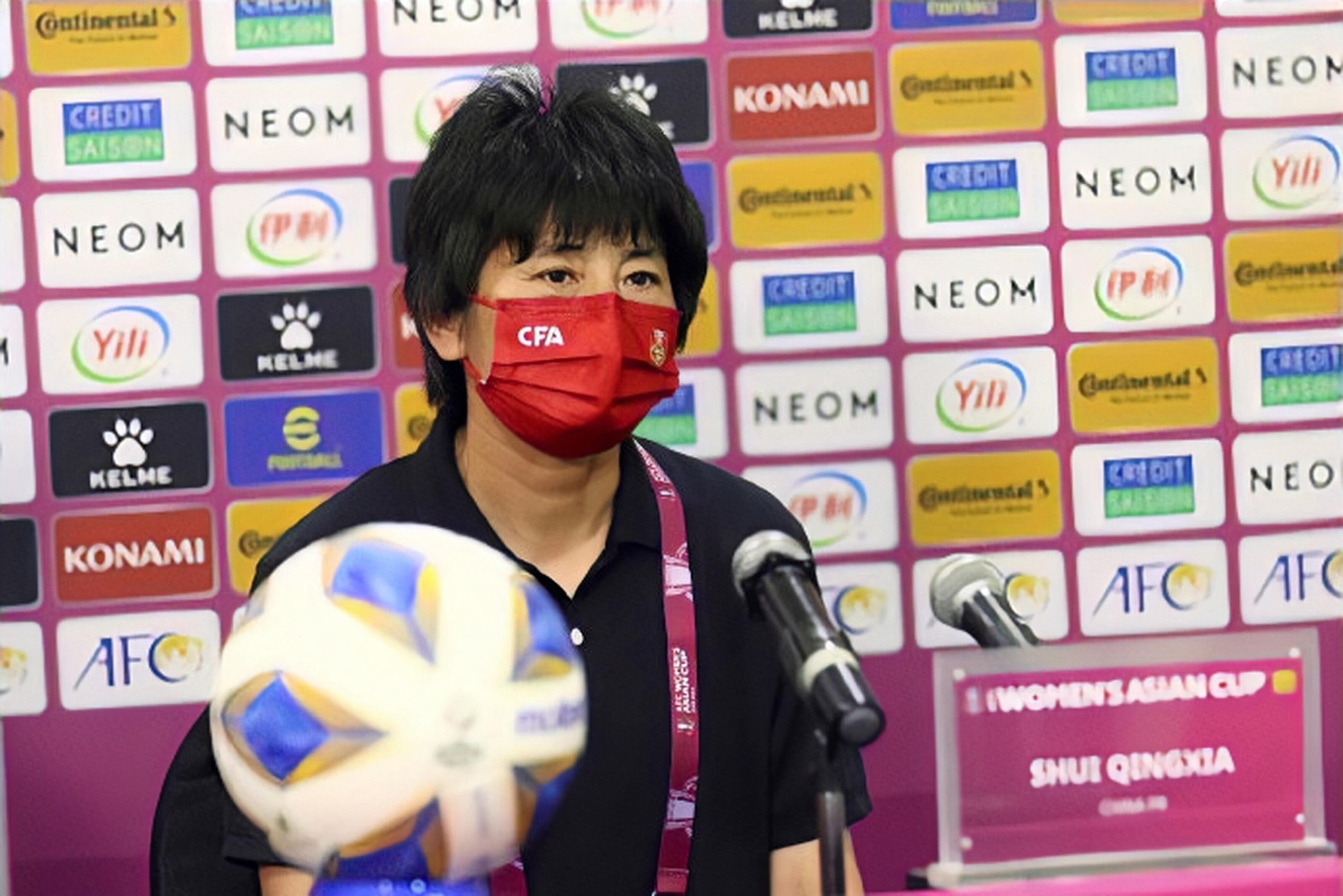 女足夺冠水庆霞振臂高呼,女足世界杯惨败孙雯讲话