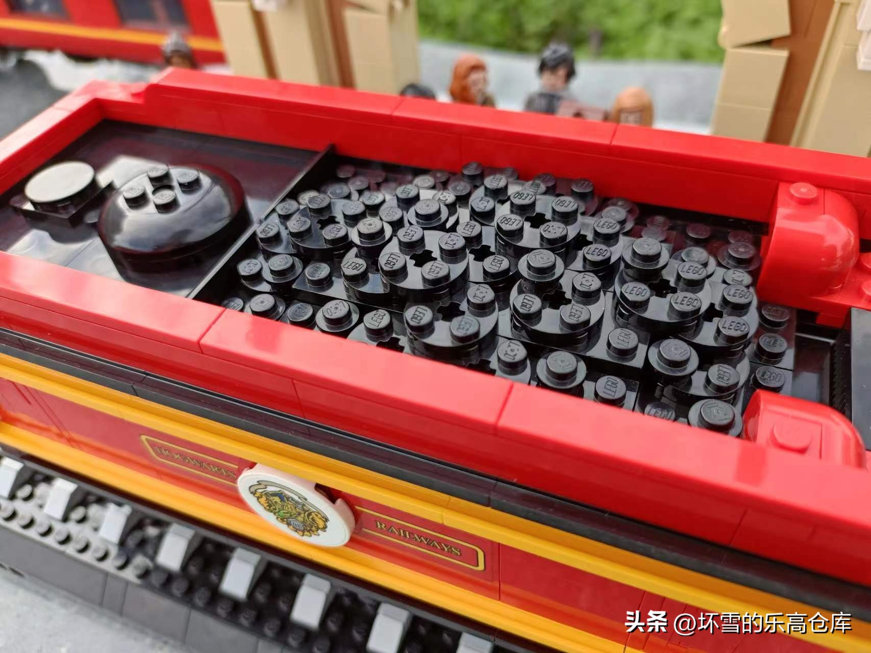 边看哈利波特，边拼乐高：爆肝试玩76405霍格沃茨特快