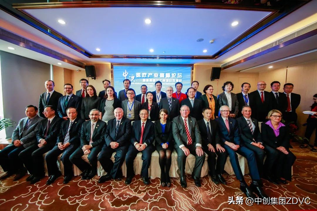 涓垱浜ф湇,涓垱浜ф湇闆嗗洟