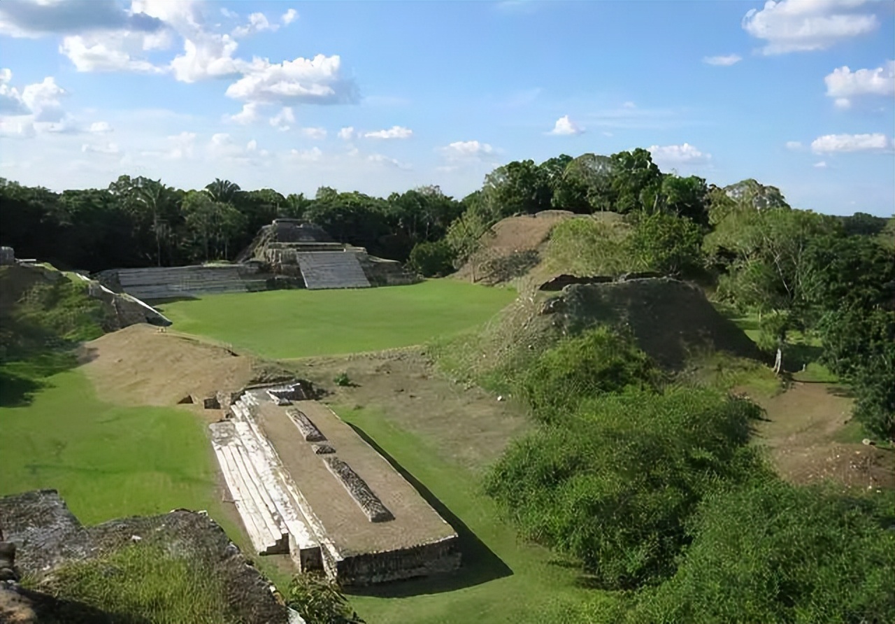 伯利兹为什么有三个首都,伯利兹是个怎样的国家