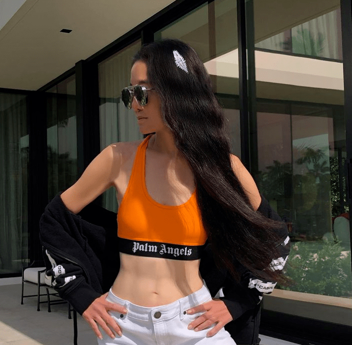 婚纱女王王薇薇72岁生日,72岁婚纱女王王薇薇