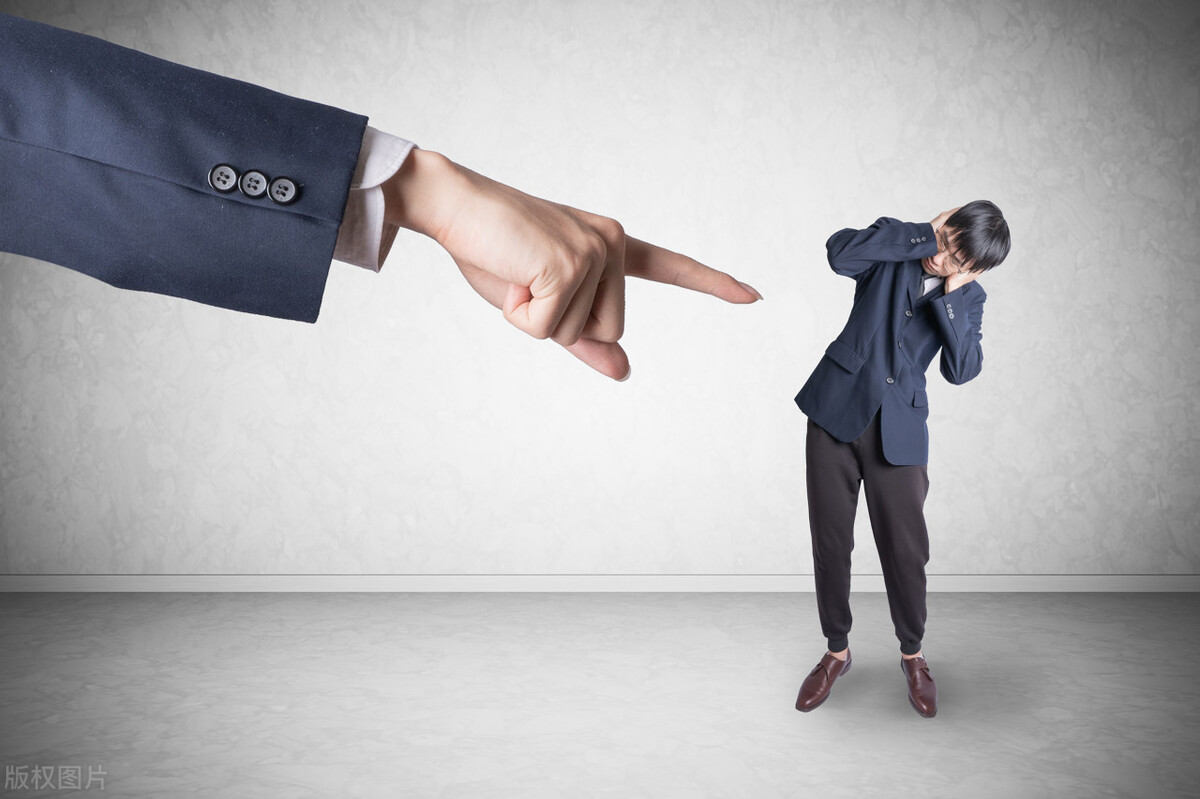 如果遭遇职场同事pua你该怎么做 (面对职场pua 请勇敢说不)