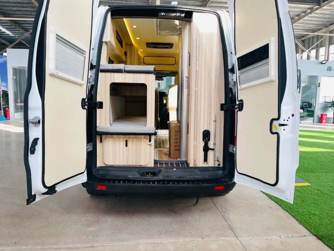 最新款b型七狼房车,七狼六座房车推荐10万到20万之间