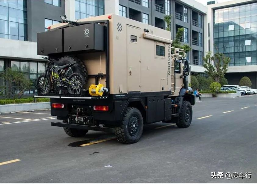 蓝牌五座德国曼重卡房车,b级越野豪华房车大全100万以上