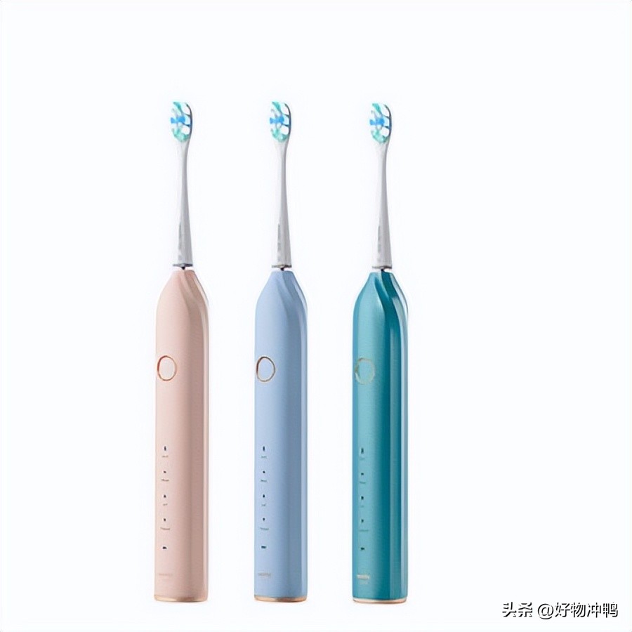 日常妆牙齿怎么变白,化了妆牙齿太黄怎么办