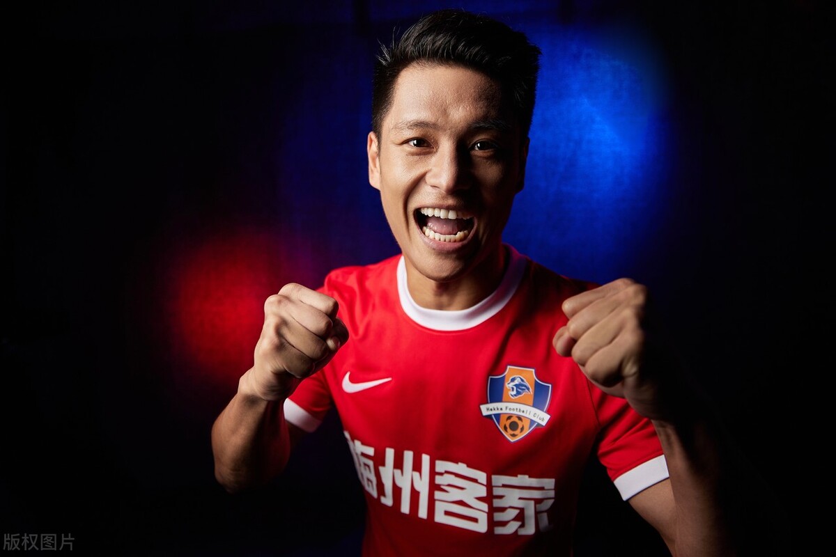 梅州客家足球俱乐部写真,梅州客家队海报