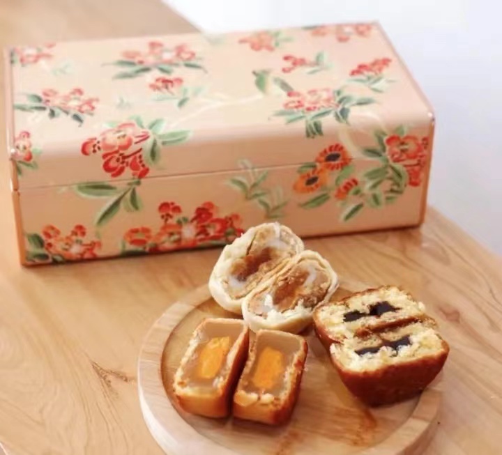 中秋礼品大一点的月饼送长辈,中秋节送岳父岳母月饼礼盒送几盒