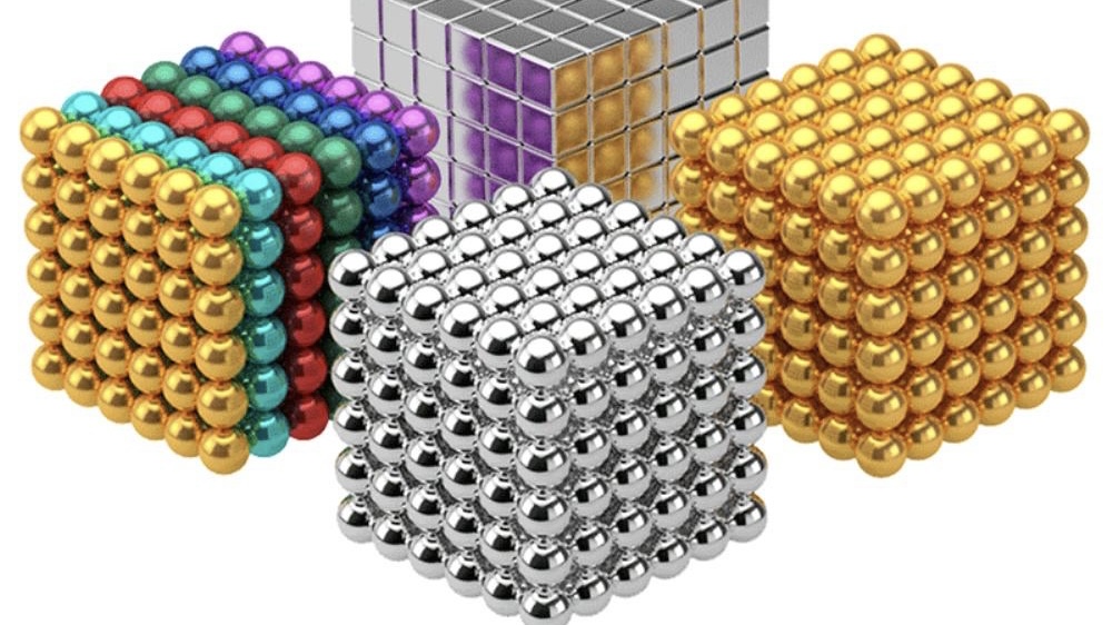 高烧反复，退烧药无效？医生从膀胱取出好多磁力珠，家长要当心了