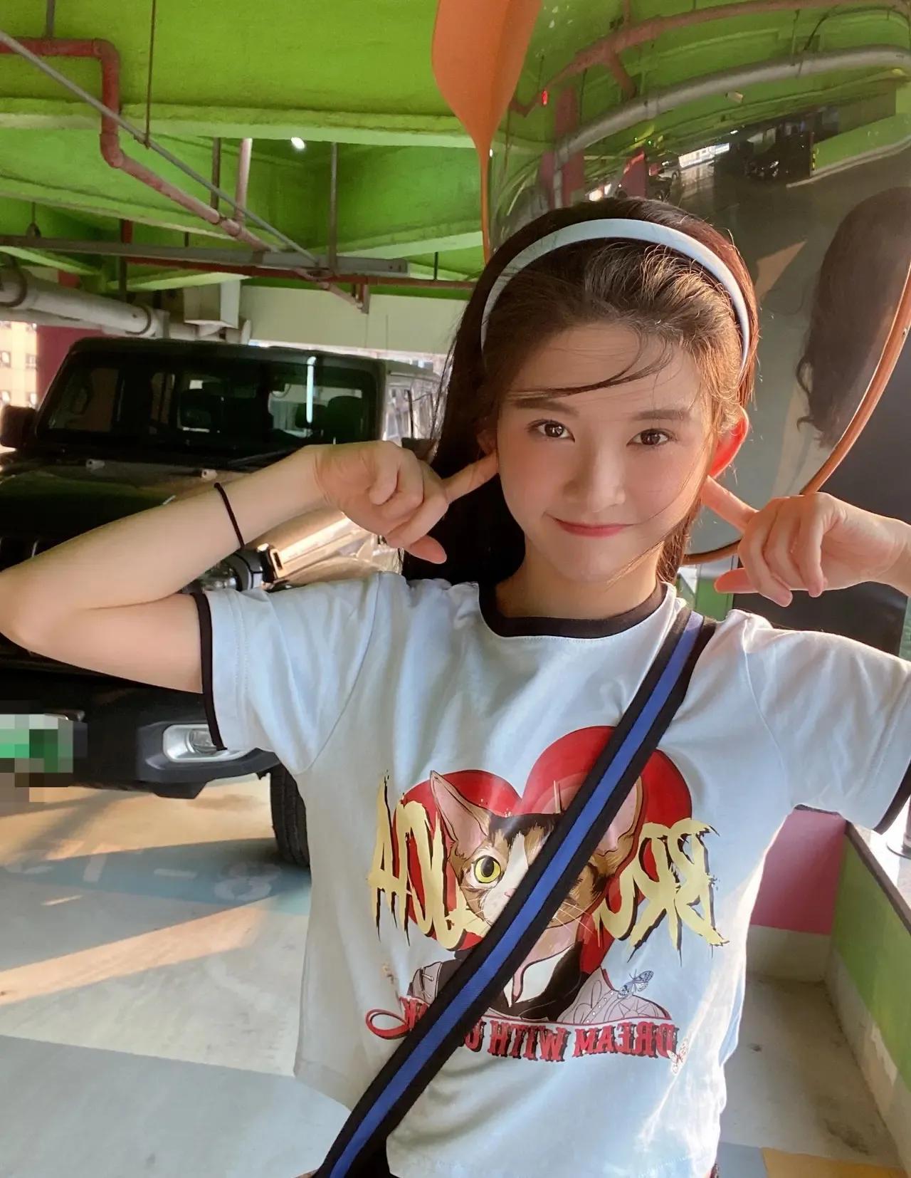 林思意写真照,林思意颜值分析