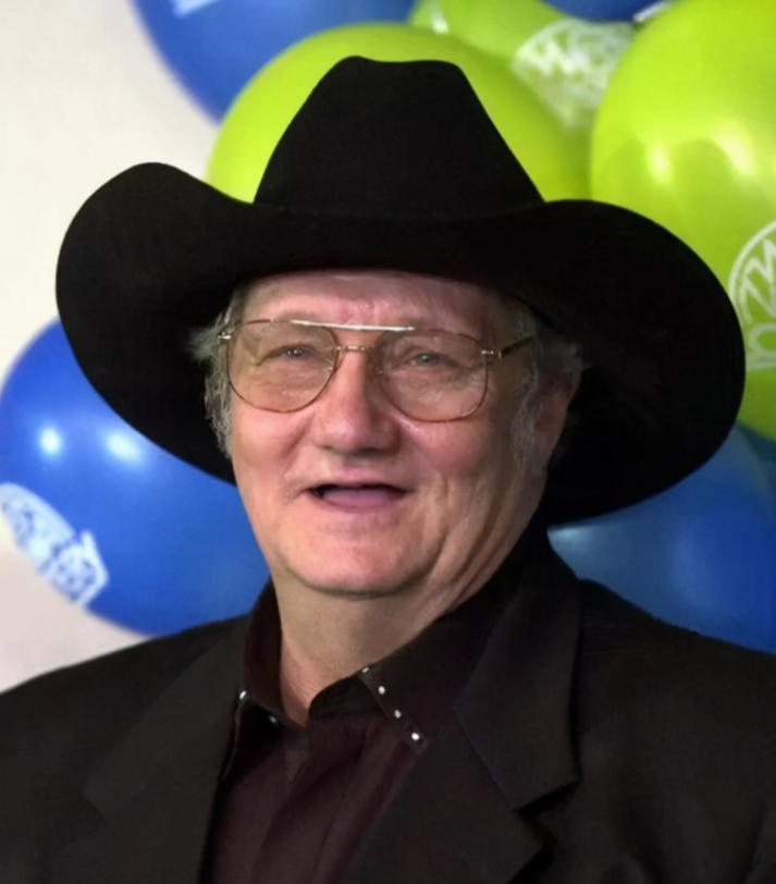 美国人安德鲁：2美元中3.14亿，晚年却说：当初撕掉彩票就好了