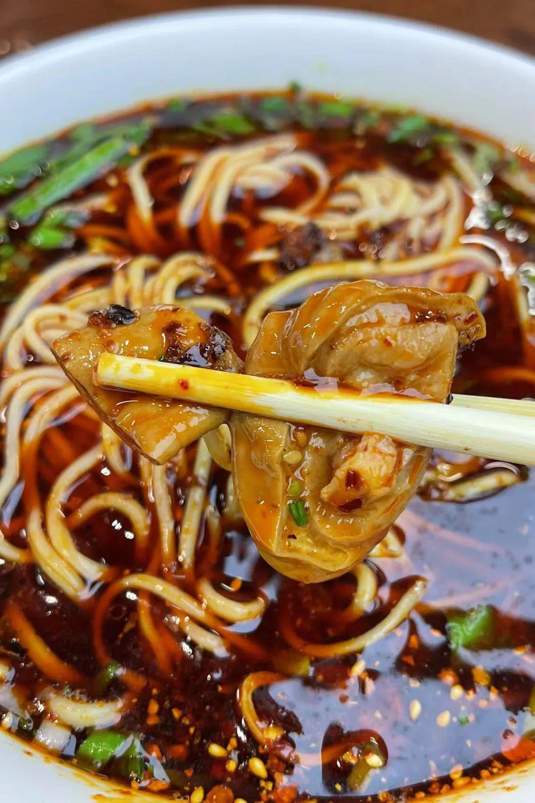 兰州牛肉面凭什么是天下第一面,兰州天下第一面在哪里