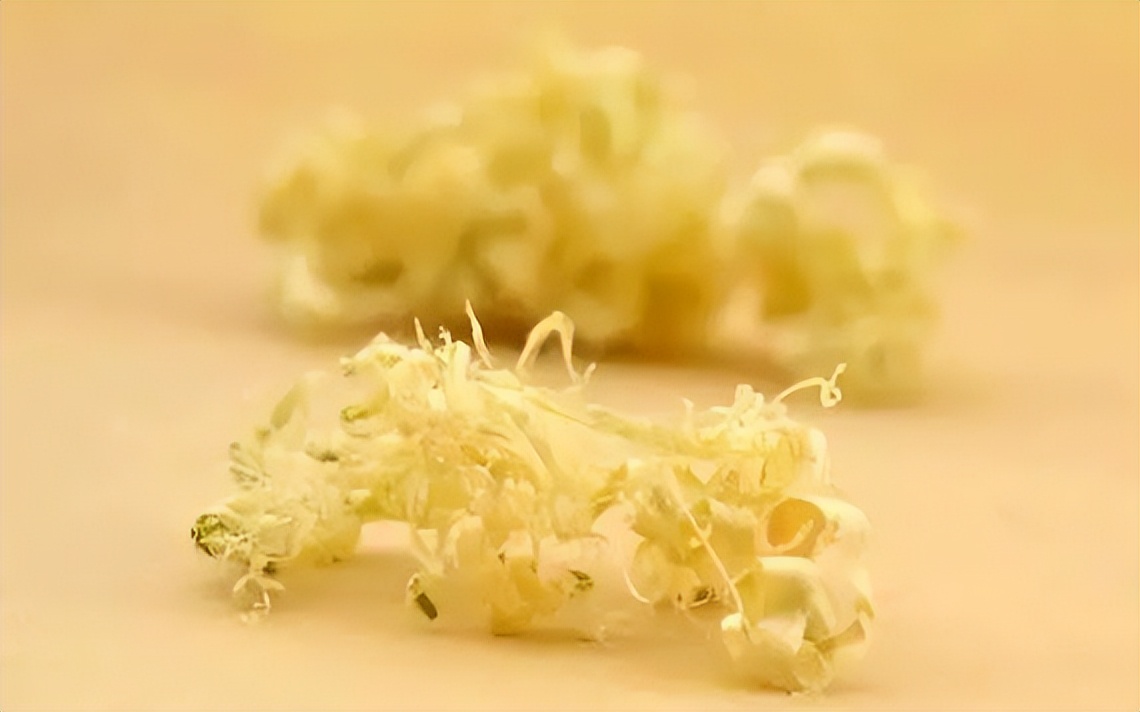 喉咙老是有痰与甲状腺结节有关吗,咽喉有吐不完的粘痰怎么治疗