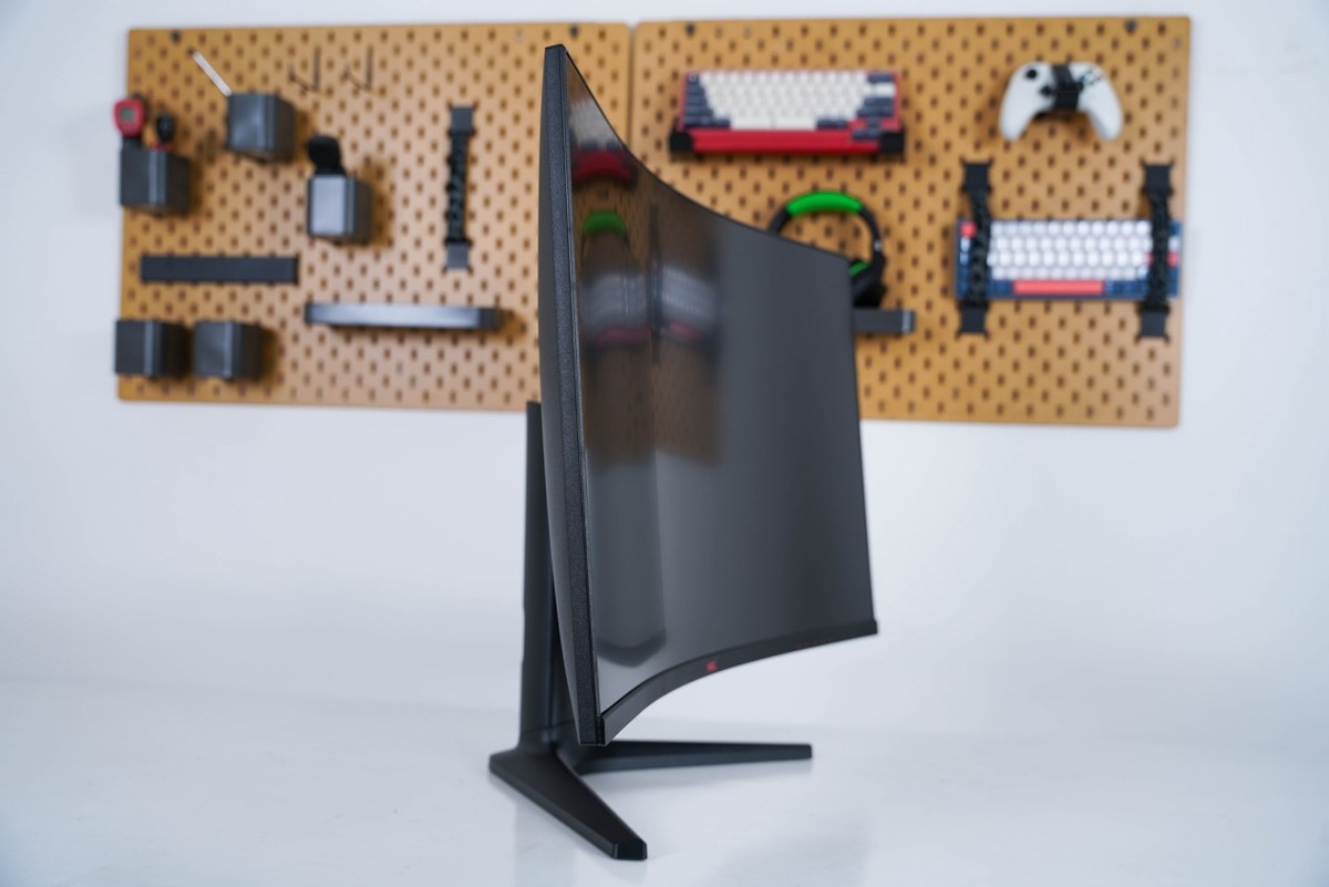 hkc23.6寸144hz曲屏显示器,hkc2k240hz曲面显示器测评