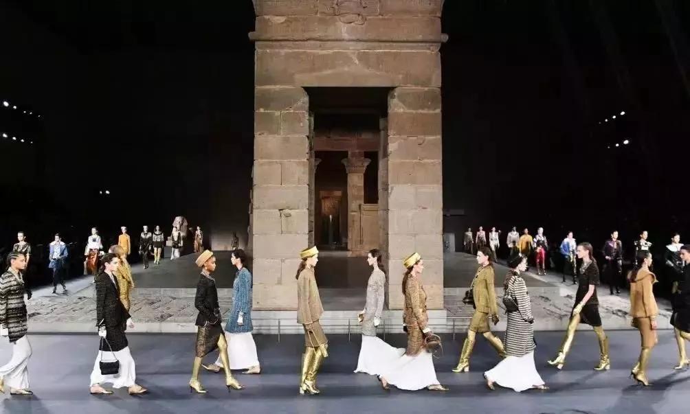 chanel衣服为啥贵,chanel女装贵吗