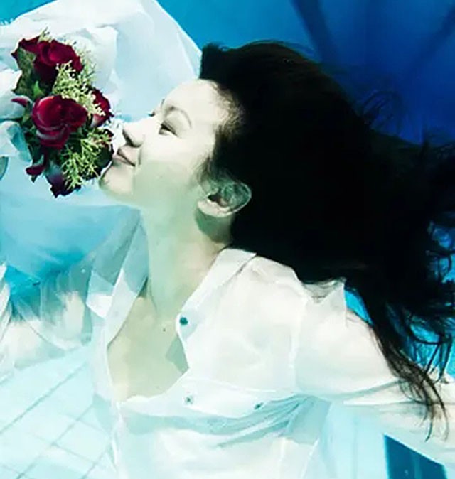 莫科周雅菲照顾王凡父母,八一女篮王凡死因详细