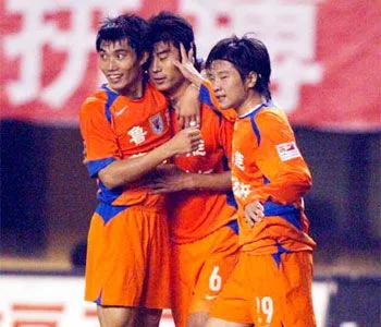 星光璀璨的泰山攻击群，盘点历代前锋前腰，我爱山东泰山系列文章