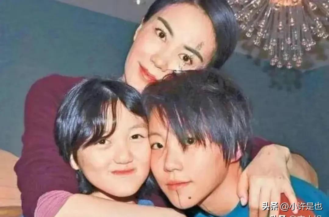 王菲晒谢霆锋私照秀恩爱,谢霆锋王菲罕见秀恩爱