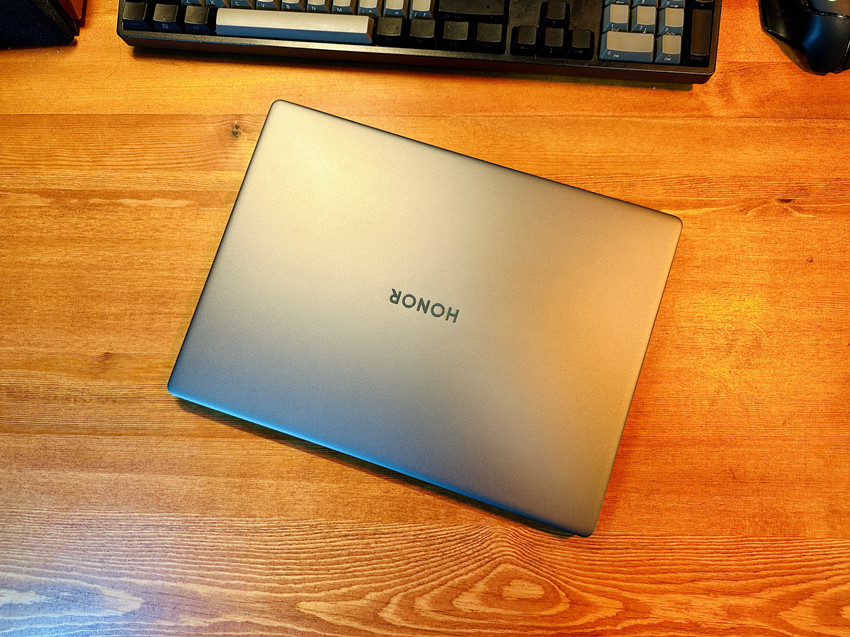 戴尔成就3400和荣耀magicbook14,荣耀笔记本magicbook142023评测