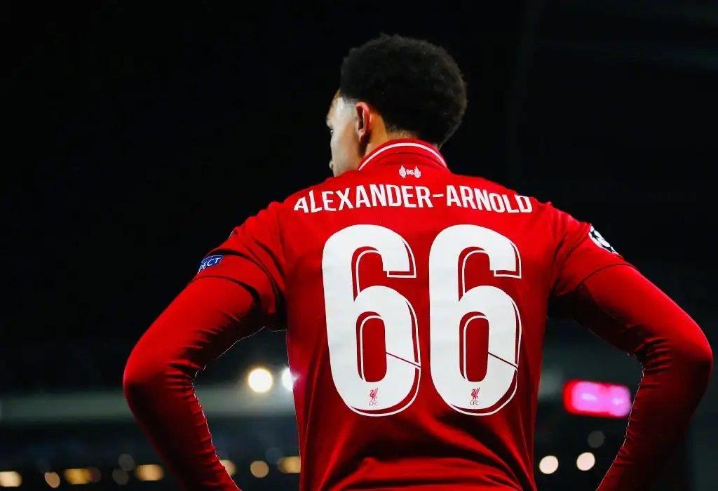 英格兰中场四大高手,英格兰边后卫推荐新星