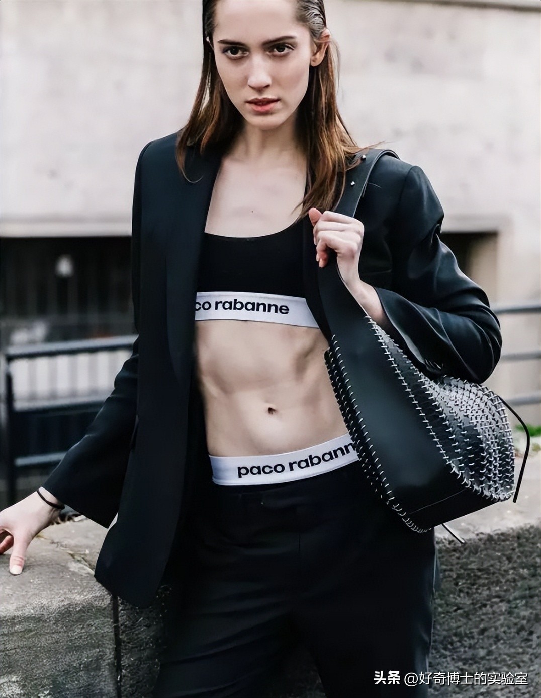 女生穿低腰裤应该注意什么,为什么穿低腰裤不会有小肚子