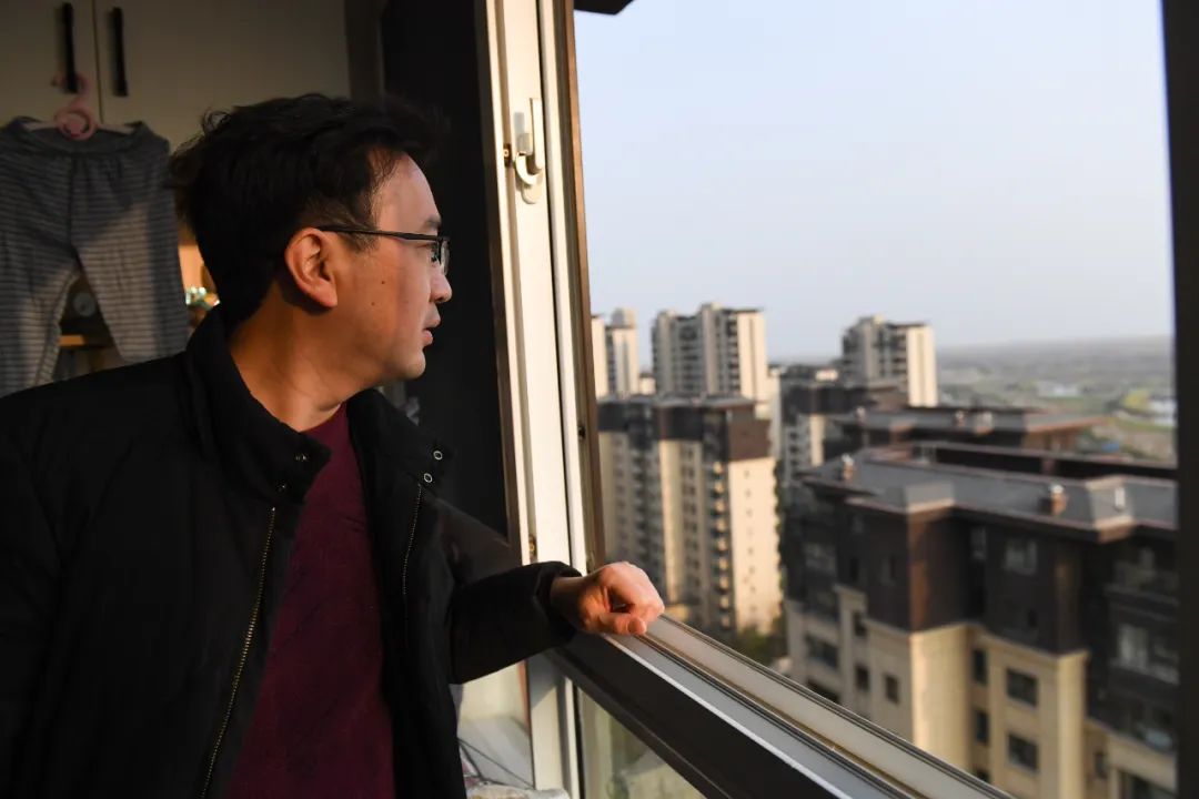 大学生求职时不应该以薪资为重,大学生求职时应不应该以薪水为重