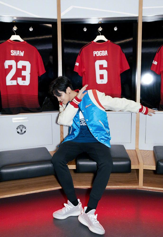 鹿晗足球世界杯解说,鹿晗世界杯现场球迷视频