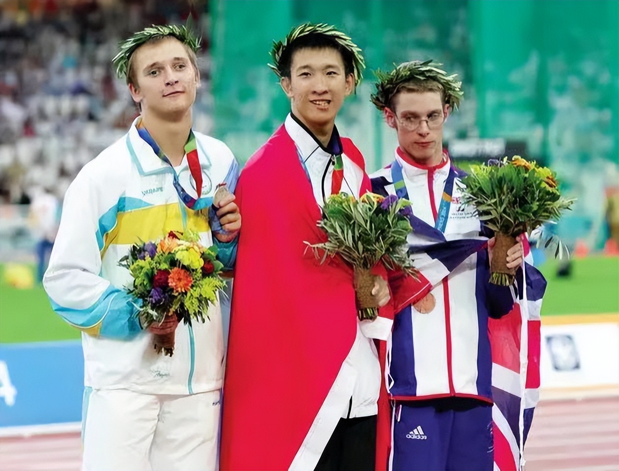 苏桦伟打破哪些残奥会世界纪录,苏桦伟北京夺冠后拥抱刘德华