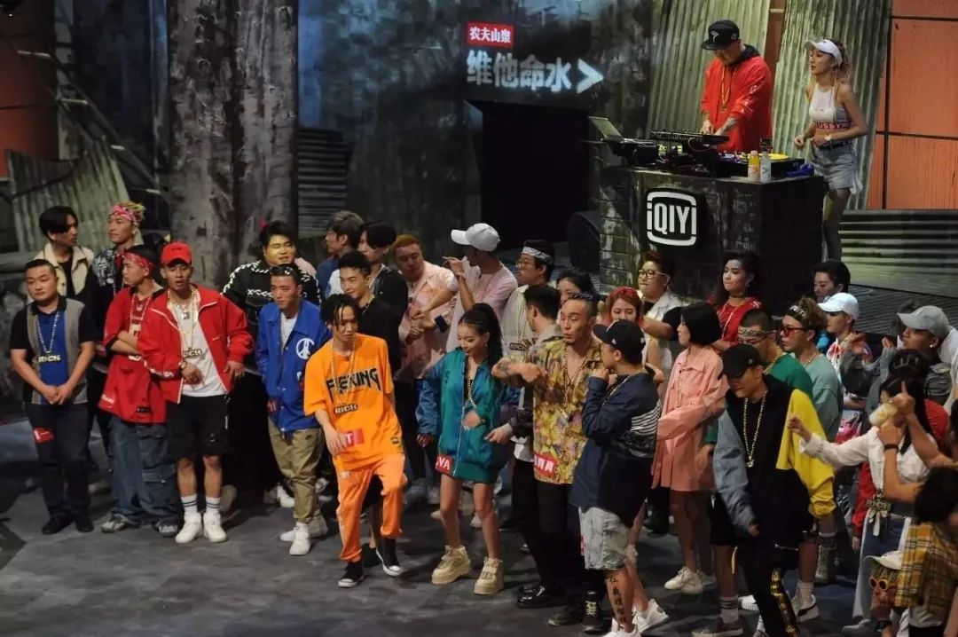 泡泡玛特估值60亿,泡泡玛特股价大跌怎么回事