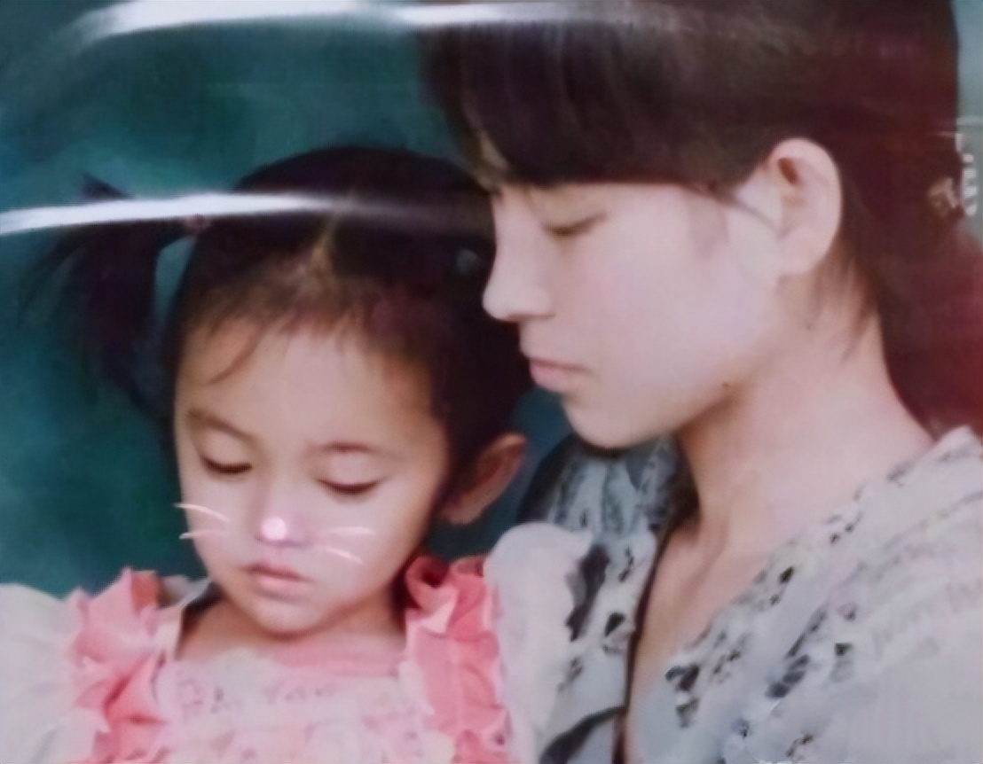 从“相貌平平”到千娇百媚，这7位女星的脸，前后差距让人破大防