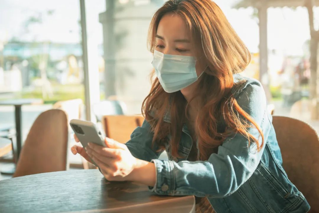 75岁老人抗击肺癌,80岁老人抗癌症