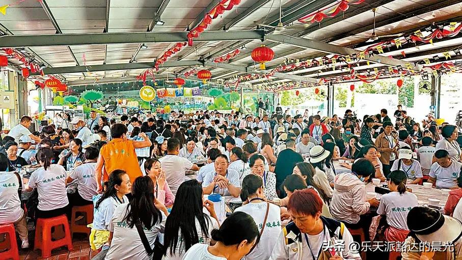 旅行团2000块的港澳游,2000人的旅游团