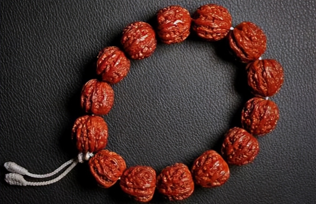 核桃手串怎么盘玩效果最好,京八棱蚂蚁纹小核桃手串怎么盘玩