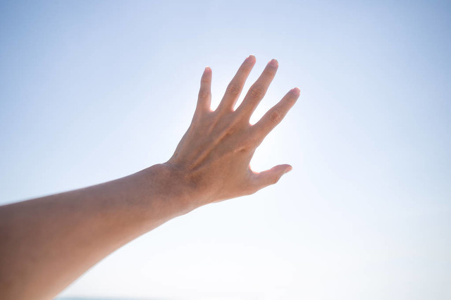 一个女基督教徒创立的“信仰治疗法”是怎样让生命之火重新燃起的