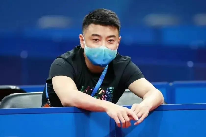 连组长都没当过，王皓就掌管男队，他压力比马琳大，李隼受重用