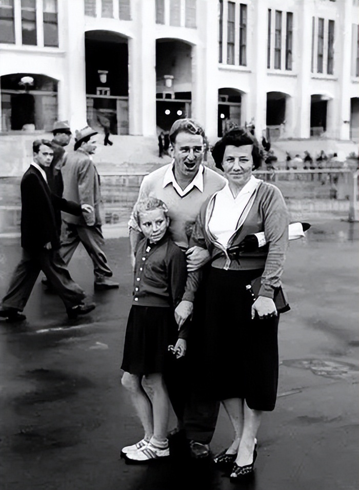 大英百科书内容,大英百科全书pdf