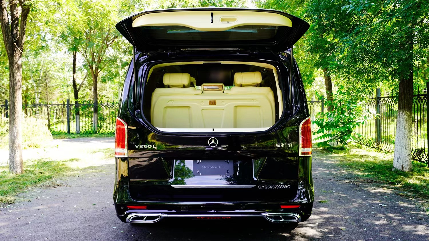 奔驰v980迈巴赫款价格,奔驰商务车详拍价格