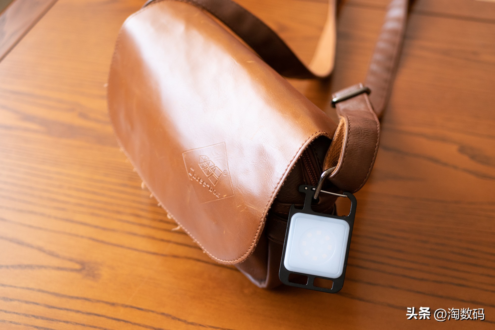 开酒瓶钥匙扣挂件最新款,开啤酒瓶钥匙扣挂件